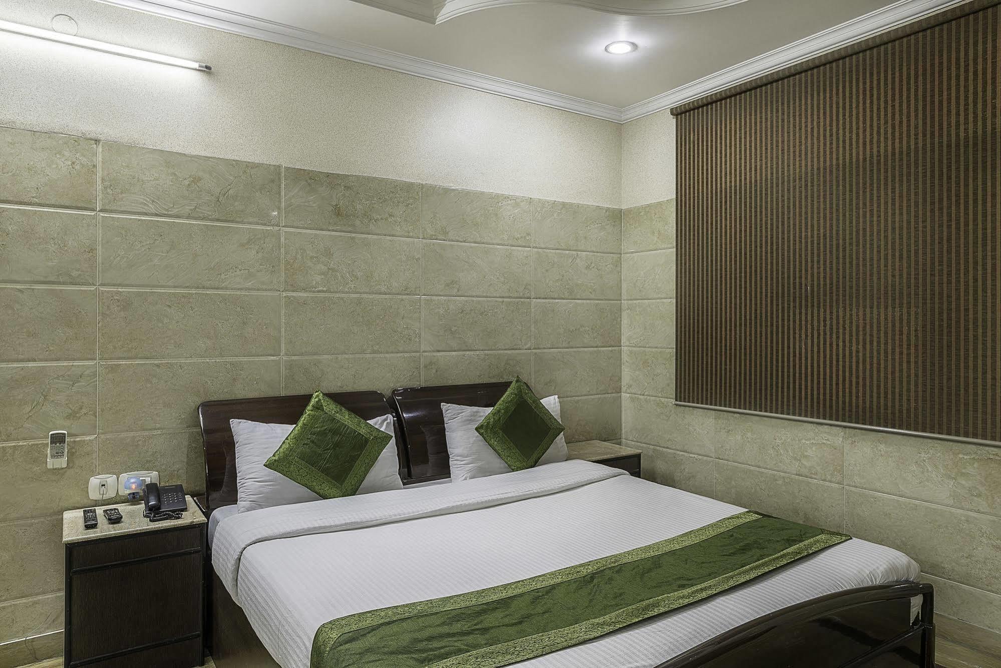 Hotel Treebo Trend Singh Sons Karol Bagh Nowe Delhi Zewnętrze zdjęcie