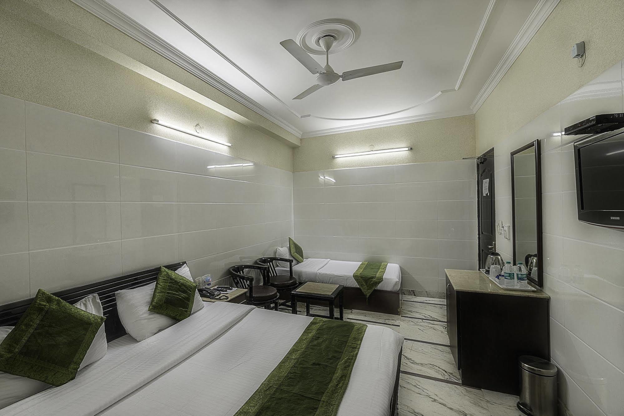 Hotel Treebo Trend Singh Sons Karol Bagh Nowe Delhi Zewnętrze zdjęcie